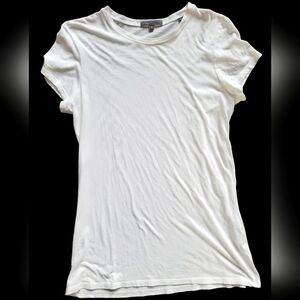 Vince white short sleeve tee crewneck size Medium 50% Pima cotton 50% modal